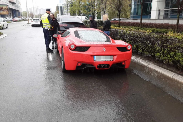NADROGIRANI BUGARIN DIVLJAO PO NOVOM BEOGRADU: Vozio pod dejstvom opijata, policija ga zaustavila i oduzela mu FERARI (FOTO)