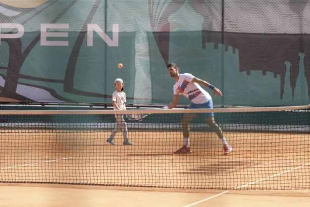 NOVAK AND STEFAN PLAYED TENNIS IN BELGRADE! A doubles match against the Japanese, scenes from Belgrade that will travel the world (VIDEO)