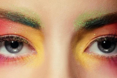 USKRŠNJA ŠMINKA! Da li biste probale da budete ovako smele i tokom praznika? (FOTO)