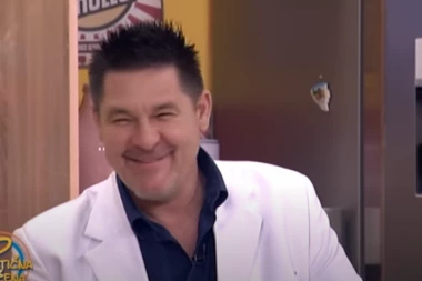 Životna priča miljenika nacije: Počeo sam život U 44. GODINI OD NULE! Pile je zasmejavao narod, učestvovao na "Farmi", pa se preselio u Beč