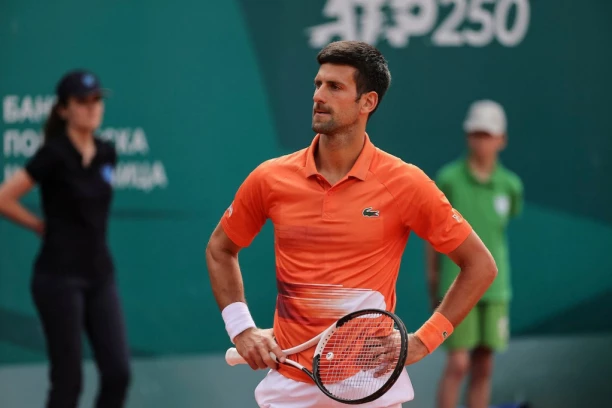 BURAN DAN: Novak pretio da će mu "POLOMITI NOGE", a na kraju OSRAMOĆEN! (VIDEO)
