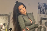 "Lakše je da RAŠIRI NOGE i ZARADI PARE" Pevačica progovorila o Dušici Grabović, otkrila sve o AFERI u kojoj je bila GLAVNA OSUMNJIČENA! (FOTO)