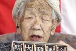 PILA JE SAMO GAZIRANO I JELA ČOKOLADU! Umrla je najstarija osoba na svetu, a evo koliko je doživela! (FOTO)