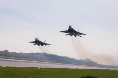 PRIKAZ SPOSOBNOSTI VOJSKE SRBIJE: Vežba "ŠTIT 2022" u subotu na vojnom aerodromu "Pukovnik-pilot Milenko Pavlović"