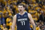 Svemoćni Dončić RAZNEO Finiks za finale Dalasa, TRAGEDIJA šampiona u Bostonu! (VIDEO)
