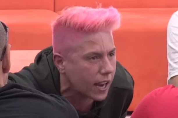 "TUŽIĆU MATORU, NE ZNA DA JE ČEKA PAKAO" Bivša zadrugarka nakon napuštanja rijalitija PRESAVILA TABAK, raskrinkala sva dešavanja iz Bele kuće!