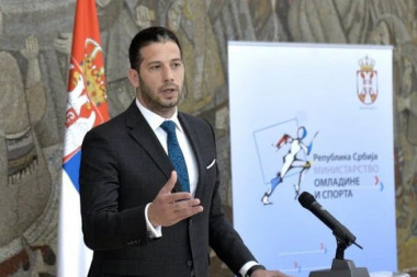Stižu pohvale sa samog vrha: Ministar Udovičić čestitao zlatnom rvaču!