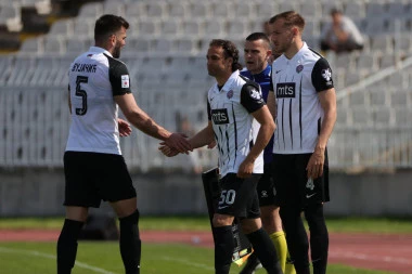 IPAK ODLAZI? Partizan PRODAJE svoju veliku uzdanicu!