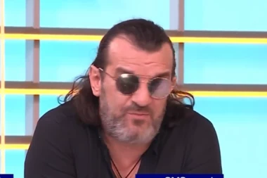 ZLOBNICI, SKINITE MI SE S ONE STVARI! Aca Lukas na meti komentara zbog SNIMKA SA PLAŽE, svima uputio BRUTALNU poruku! (FOTO)