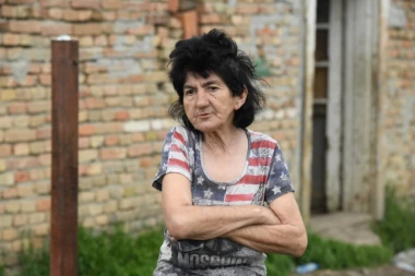 LEKARI SPASILI ŠAKICU BEBI KOJOJ JE BRAT ODSEKAO PRSTE! Potresna ispovest - Baka ispričala kako je došlo do NEZAMISLIVE NESREĆE U SAKULAMA! (FOTO, VIDEO)