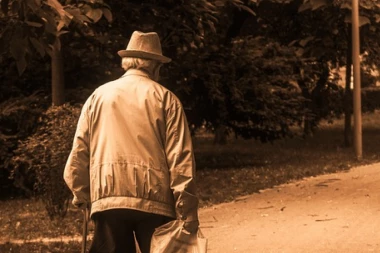 NOVA PRAVILA ZA PENZIONISANJE VEĆ OD 1. JANUARA: Menjaće se sistem sve do 2032. godine, a evo šta to znači!