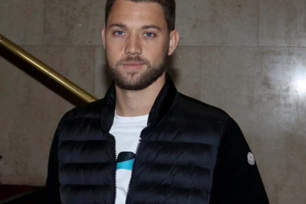 BRENIN SIN IZAŠAO IZ ILEGALE NAKON DVE GODINE! Isplivala prva slika nakon povlačenja iz javnosti, evo kako izgleda danas Filip Živojinović! (FOTO)