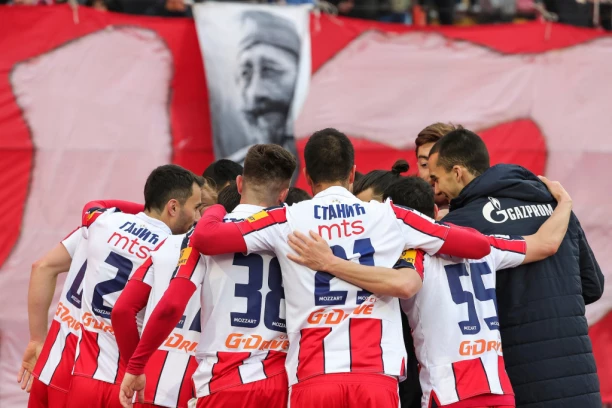PODRHTAVA MARAKANA: Zvezda vraća bivšeg NAPADAČA za Ligu šampiona!