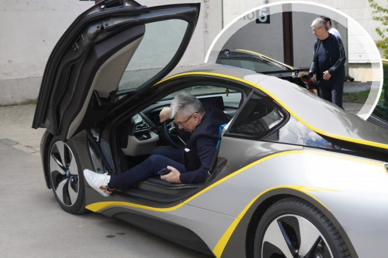 Saša Popović automobili