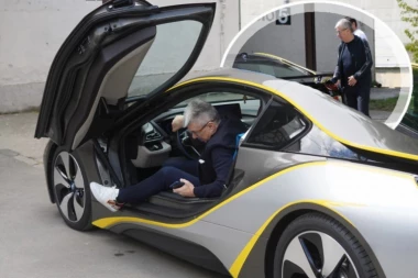 Saša Popović UNAJMIO obezbeđenje, STRAHUJE za najgore: Nakon prodaje GRANDA u džepu mu vrve 15 MILIONA EVRA, a na ovu BESNU MEČKU pukao silno bogatstvo!