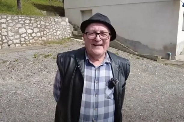 IMA NEMAČKU PENZIJU, ALI I URNEBESAN USLOV: Oglas ovog Bosanca je postao hit koji je sve nasmejao do suza