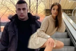 DRAMA U TRŽNOM CENTRU: Srpski influenseri KAMENOVANI od grupe momaka, jeziva scena, letelo kamenje na sve strane, pojavio se SNIMAK! (VIDEO)
