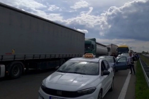 VOZAČI, OPREZ: Do kraja maja radovi na deonici kod Horgoša