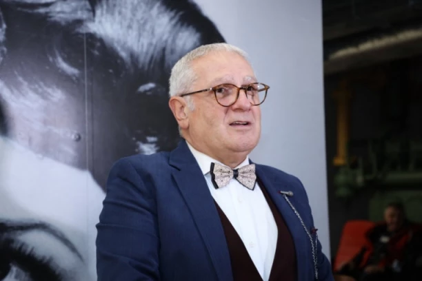 MAJU JE VARAO, ALI SU ZAJEDNO VEĆ 45 GODINA: Supruga Željka Samardžića je lepa kao IKONA, a posvetio joj je poznati hit (FOTO)