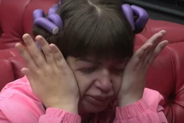 MILJANA KULIĆ GRCALA U SUZAMA, OTKRILA DA JE ČEKA JOŠ JEDAN ABORTUS: Nisam želela bebu, NENAD JE OVO NAMERNO URADIO! (VIDEO)