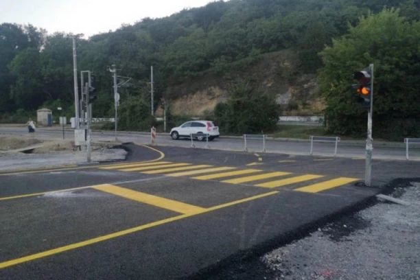 SAOBRAĆAJ U BULEVARU PATRIJARHA PAVLA USKORO KREĆE: Poznato kada će automobili početi da prolaze ovom ulicom i šta će biti sa tramvajima