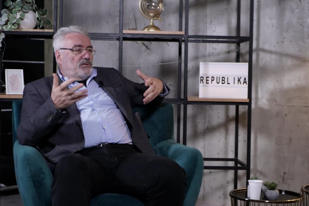 OVE TRI TRAGEDIJE OBELEŽILE SU ŽIVOT BRANIMIRA NESTOROVIĆA! Jedna po jedna su ga menjale: "Sve to zahteva redefinisanje prioriteta!"