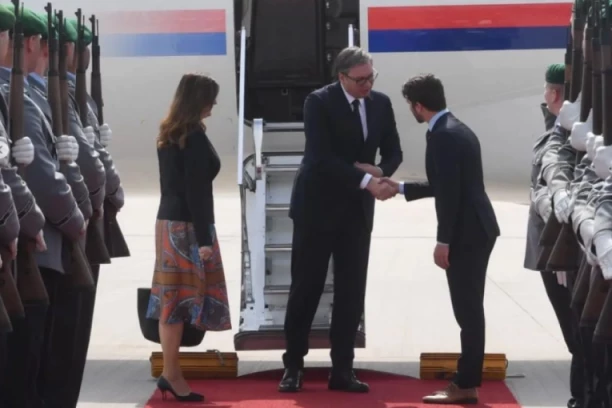 VUČIĆ IZ BERLINA: Važni razgovori o budućnosti Srbije! Boriću se za interese naše zemlje!