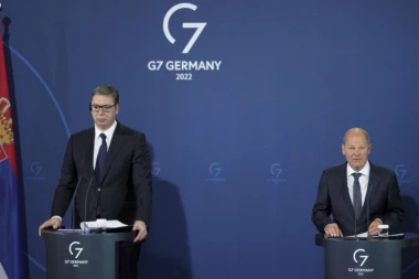 STEŽE SE OBRUČ OKO SRBIJE! Predsednikov izraz lica govori pod kakvim smo pritiscima - ČEKA NAS PAKAO!