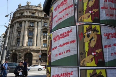 ODBROJAVANJE JE POČELO: Srpska prestonica u crveno-belom - Delije oblepile grad i pozvale sve navijače! (FOTO)