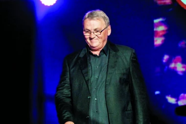 Zoran Kalezić za Republiku: NEKTARIJEVO JASTUČE MI JE PRODUŽILO ŽIVOT! Kad prestanem da pevam, smatrajte da sam umro