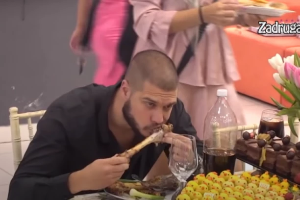 Pričalo se da je Dejan PREŠAO U ISLAM! Zadrugar PONOSNO SLAVI ĐURĐEVDAN i spominje DALILU, koje nigde nema (VIDEO)