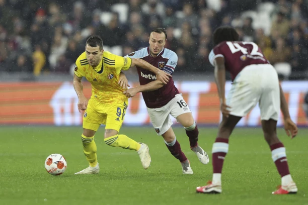 DINAMOV SRBIN BEZ DLAKE NA JEZIKU: U Hrvatskoj su plate redovne, a kod nas kasne po pola godine!