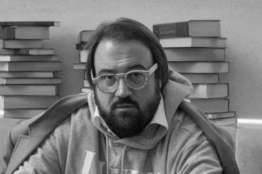 Prva supruga Vidoja Ristovića i ćerka Matea se oglasile prvi put nakon smrti, OPROSTILE se POTRESNIM rečima: Tata, gledaću u nebo i znaću da me ČUVAŠ! (FOTO)