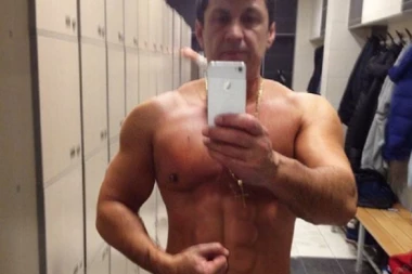 VODITELJ OTKRIO SVOJU NOVU STRAST: Peja se po Meksiku šepuri na čoperu (FOTO)