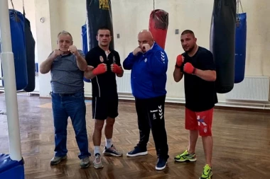 Palma posmatrao sparing meč između Aleksandra Konovalova i Džejla Toskića!