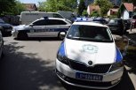 TRAGEDIJA U BEOGRADU: Policajci obili vrata i zatekli MRTVOG mladića (21)