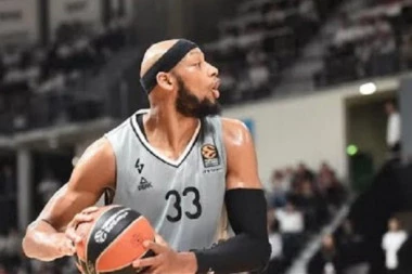 VAPAJ MAJKE KOJI PARA UŠI: Pojavio se jeziv snimak ubistva Adrijena Pejna! (VIDEO)