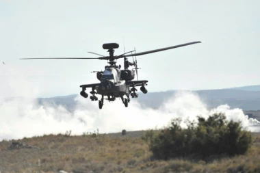 NESTAO HELIKOPTER SA MARINCIMA: Traga se za vojnom letelicom