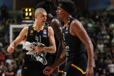PIONIR POJEO BUDUĆNOST! Partizan na krilima Grobara poveo u polufinalu ABA lige, crno-beli pokazali zube! (VIDEO+FOTO)