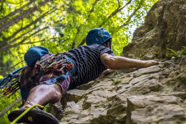 BEOGRAĐANIN NASTRADAO TOKOM PLANINARENJA! Prijatelj pokušavao sve vreme da ga reanimira!