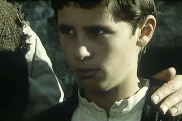 NATERANA DA BUDE "DEČAK", IAKO JE ŽENSKO: Zvali su je "Virdžina", FRAPIRAĆETE SE KAKO DANAS IZGLEDA MARTA KELER, totalna TRANSFORMACIJA! (FOTO)