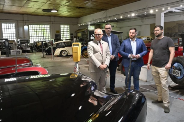 VESIĆ U MUZEJU AUTOMOBILA: Ovim čuvamo uspomenu na Bratislava Petkovića