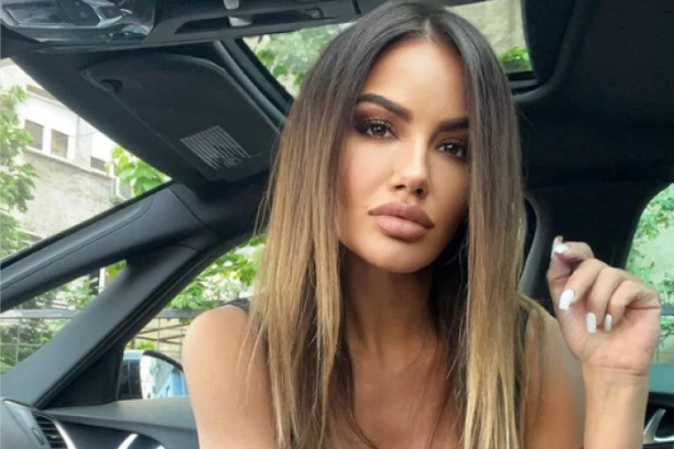 Prvo oglašavanje Ivane Sindi nakon što joj je momak UHAPŠEN: Plavšić pao zbog pucnjave iz AUTOMATSKOG ORUŽJA, a evo šta je pevačica uradila! (FOTO)