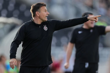 STANOJEVIĆ BESAN KAO RIS: Od kako sam ja TRENER, ne pamtim, NEVEROVATNO...