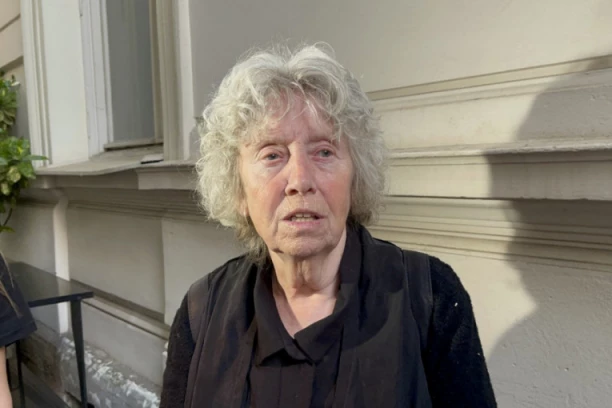 UKAZIVALA SU MI SE ČUDNA PRIVIĐENJA! BILO JE JEZIVO: Šokantna ispovest Eve Ras o zavisnosti od droge! Danima nisam jela i pila!