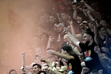 MORBIDNI NAVIJAČI NICE: "On je Argentinac, koji ne pliva dobro, Emilijano je potonuo"... Sramna pesma zbog POGINULOG Sale! (VIDEO)