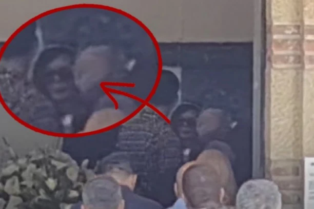 SNIMAK NIKOLINE PIŠEK IZ KAPELE: Voditeljkino stanje ZABRINJAVAJUĆE, svi je drže da NE PADNE! (VIDEO)