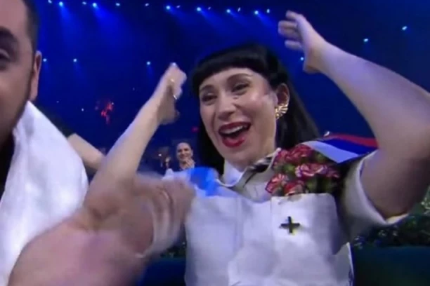 PRVE REČI ANE ĐURIĆ KONSTRAKTE NAKON PLASMANA U FINALE: Nakon dramatične izjave VODITELJA, umetnica ŠOKIRALA POSTUPKOM!