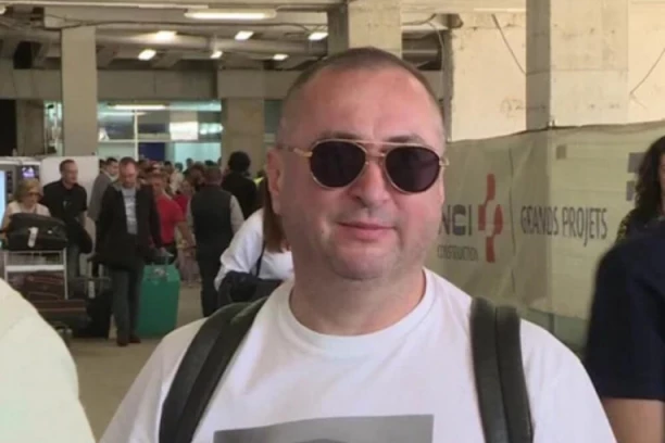 BIRA GDE I KOME PEVA: Trajković se opasno opario na veselju! Đani na tezgi dobio dva roleksa i 70.000 evra bakšiša!