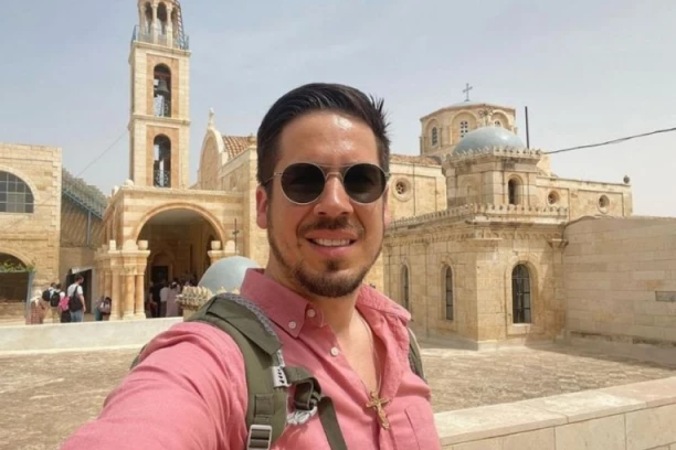 VELIKO SLAVLJE U DOMU NIKOLE ROKVIĆA: Pevač se pohvalio srećnim vestim! (FOTO)